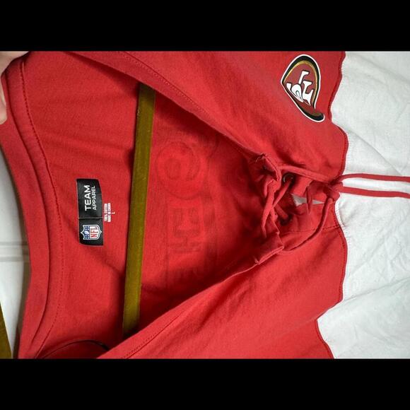 New Era Red/White San Francisco 49ers Athletic Varsity Lace-Up Long Sleeve - Picture 2 of 5